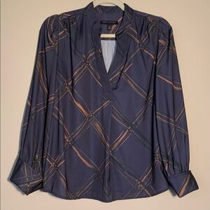 Banana Republic Factory XS Navy Rust Blouse EUC VNeck Long Sleeve with Cuff